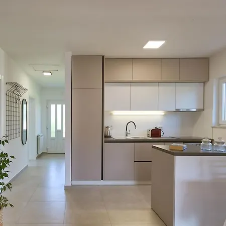 Nina Apartament